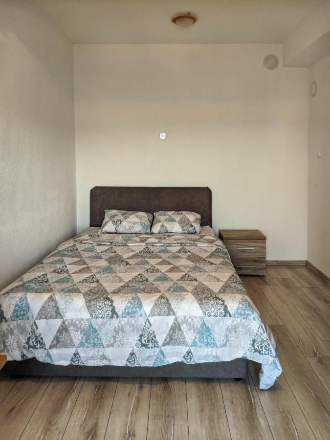 Pb Apartment אוהריד מראה חיצוני תמונה